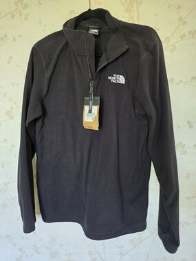 The North Face Black Men's Lightweight Half-Zip Jacket